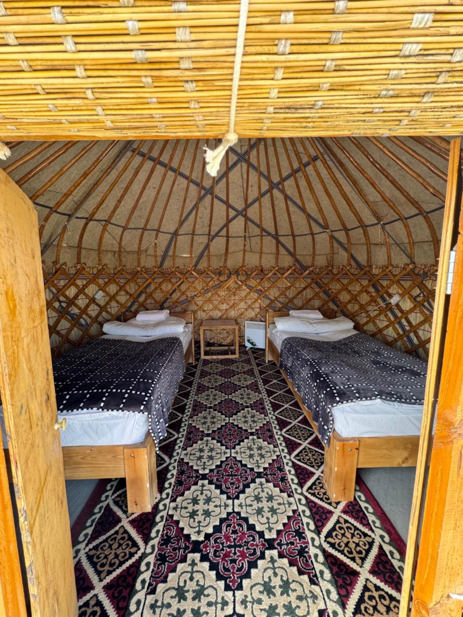 Hotel Bosogo Yurt Camp Bokonbayevo Exterior foto